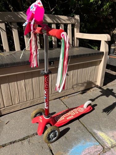 Mini micro deluxe led scooter - micro,